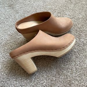 Bryr Chloe clogs size 34 (US 4.5) in Clay